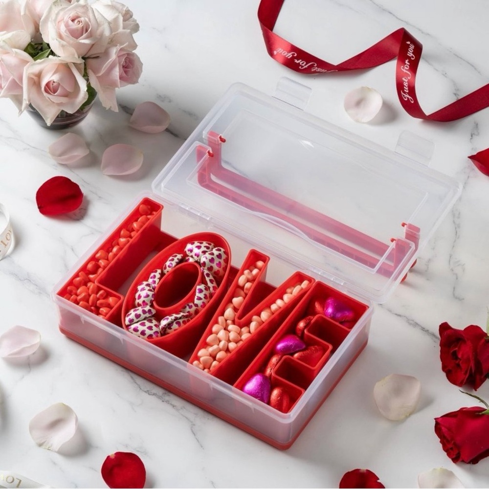 CWC Red Snack Box - LOVE